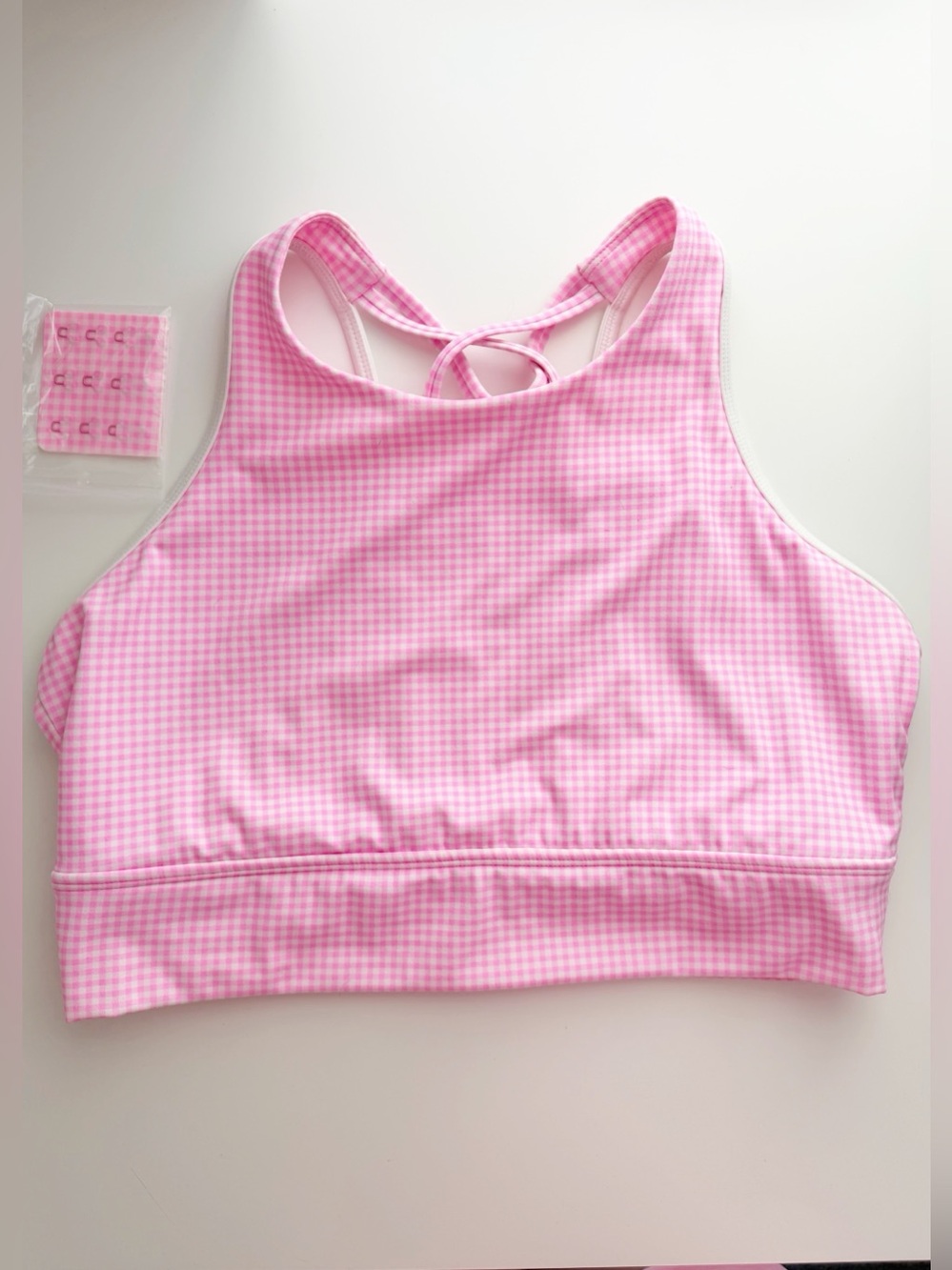 BuffBunny Geo Sports Bra Pink Gingham High-Neck size Large